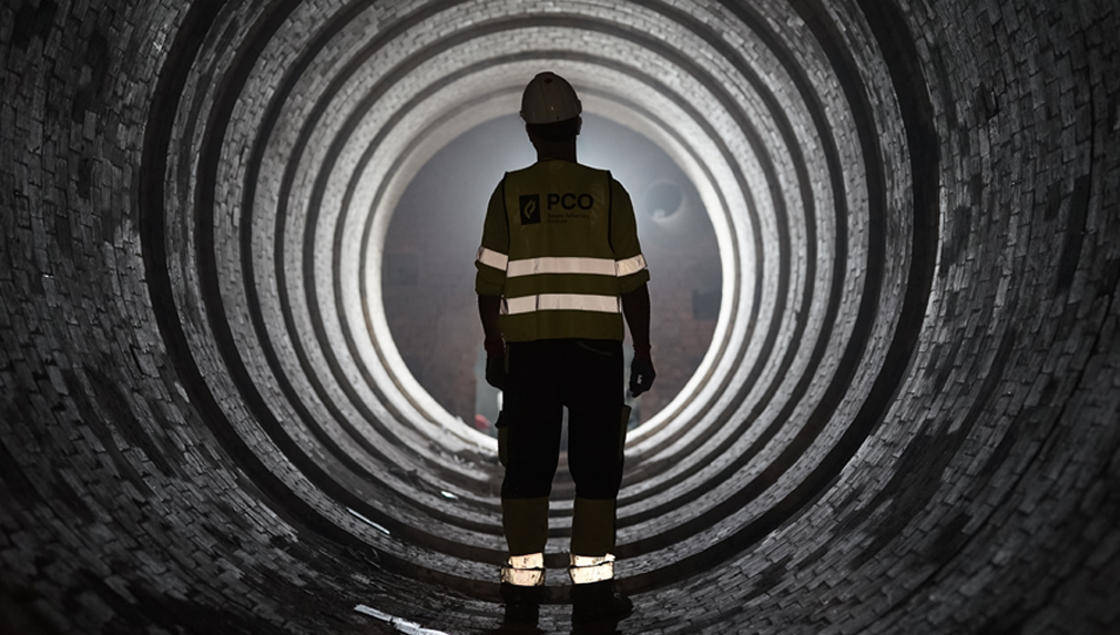 Wie arbeiten wir mit Service- und Montageunternehmen zusammen?